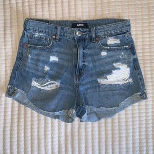 Women’s Aero Mom Shorts